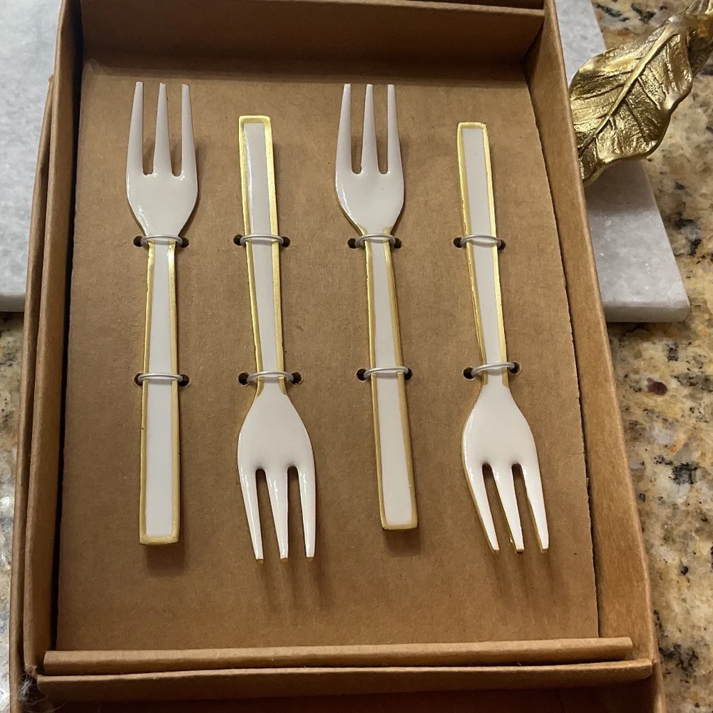 White Enamel Dessert Forks Serveware kitchen utensil party favor wedding